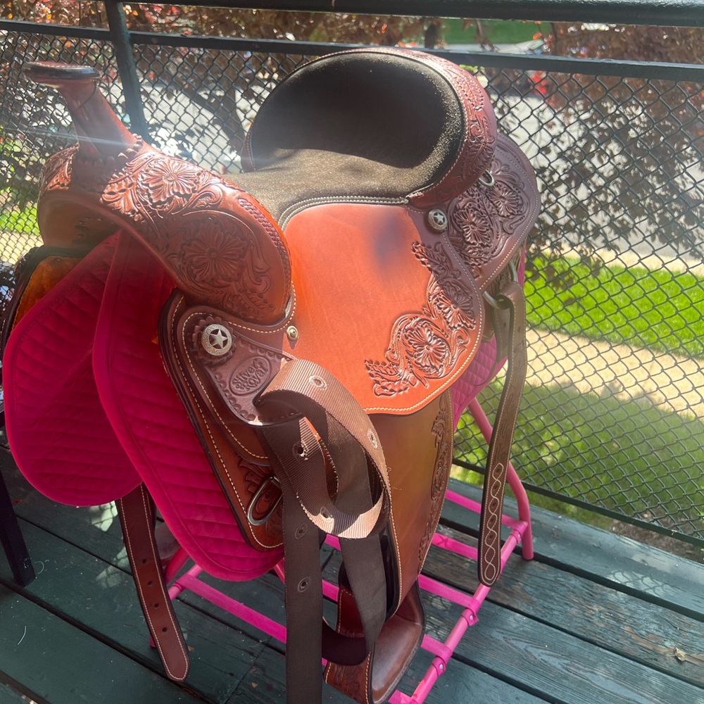 Silver Royal Timber Western Trail Saddle - Picture 2 of 11